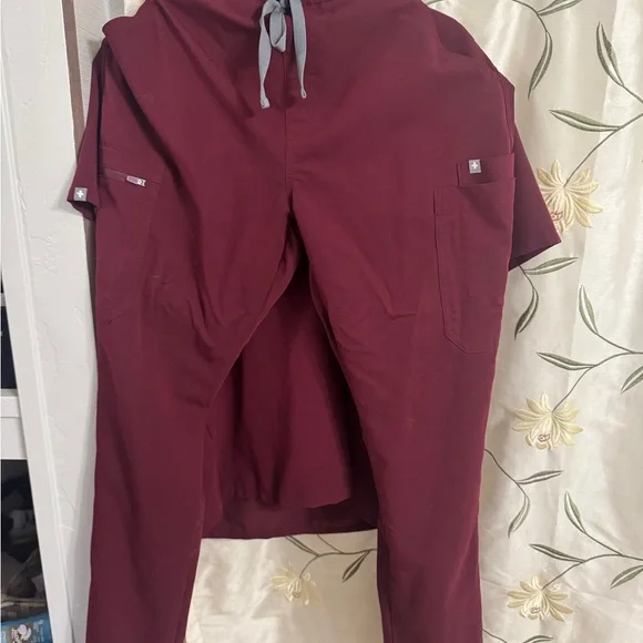 Figs Maroon V-Neck Tee with Pocket - Picture 2 of 4